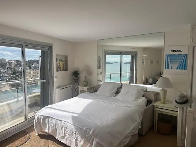 Le Crystal-Studio Terrasse Pleine Vue Mer Dinard